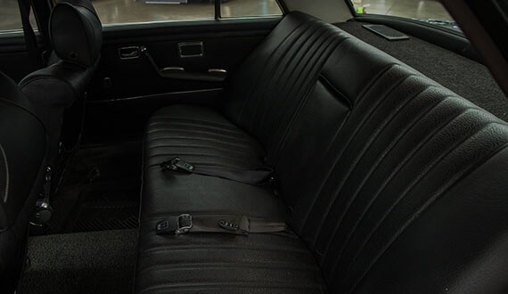 classic 1972 mercedes interior