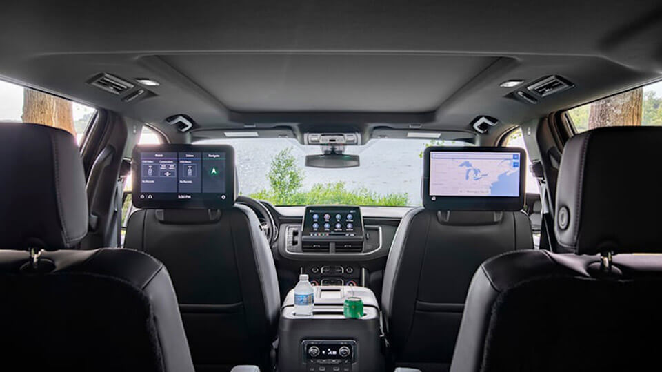 2023 Luxury Chevrolet Suburban interior